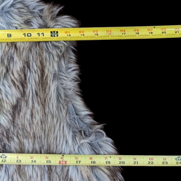 Faux Fur Vest S/M Cream Brown Gray Open Cardigan Pockets Fall Winter Layering - Picture 4 of 12